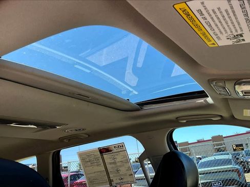 Used 2022 Kia Telluride S image 29