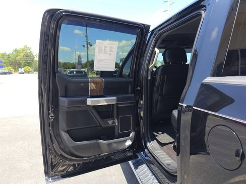 Used 2018 Ford F150 Lariat w/ Max Trailer Tow Package AWD/4WD image 12