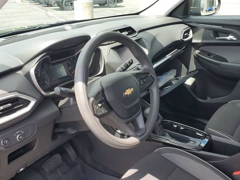 Used 2021 Chevrolet TrailBlazer LS FWD image 8
