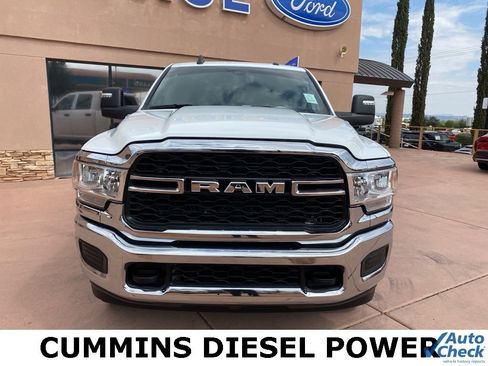 Used 2024 RAM 2500 Tradesman w/ Chrome Appearance Group image 12