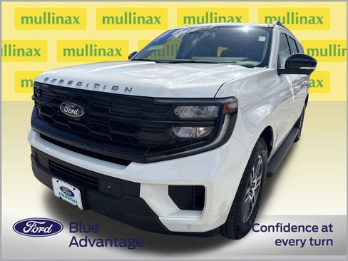 Certified 2025 Ford Expedition Max Active image 11