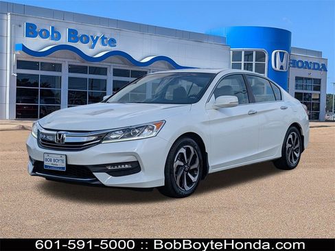 Used 2017 Honda Accord EX-L image 1