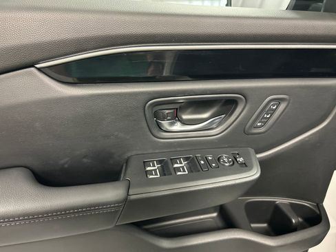 Used 2024 Honda Pilot EX-L image 12