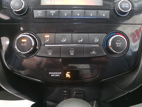 Used 2015 Nissan Rogue S AWD/4WD image 19