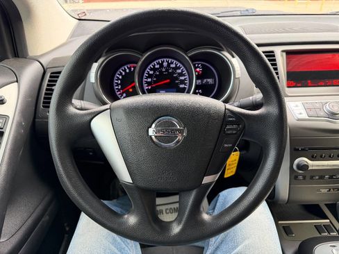Used 2012 Nissan Murano S FWD image 16