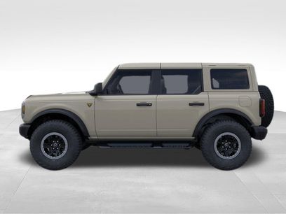 New 2026 Ford Bronco Badlands w/ Sasquatch Package