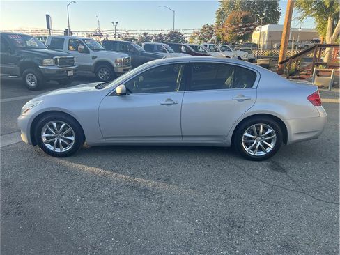 Used 2009 INFINITI G37 Journey w/ Premium Pkg image 4