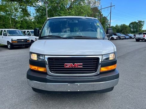 Used 2025 GMC Savana 2500 w/ Driver Convenience Package RWD image 3