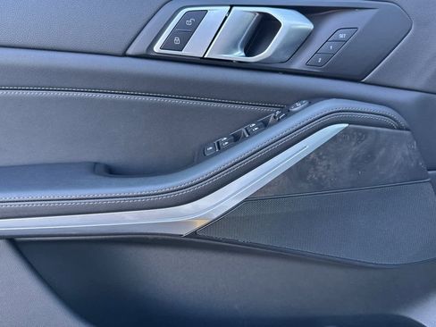 Used 2023 BMW X5 xDrive40i w/ Premium Package image 12