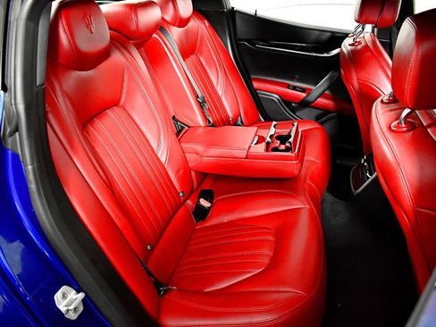 Used 2017 Maserati Ghibli S image 40