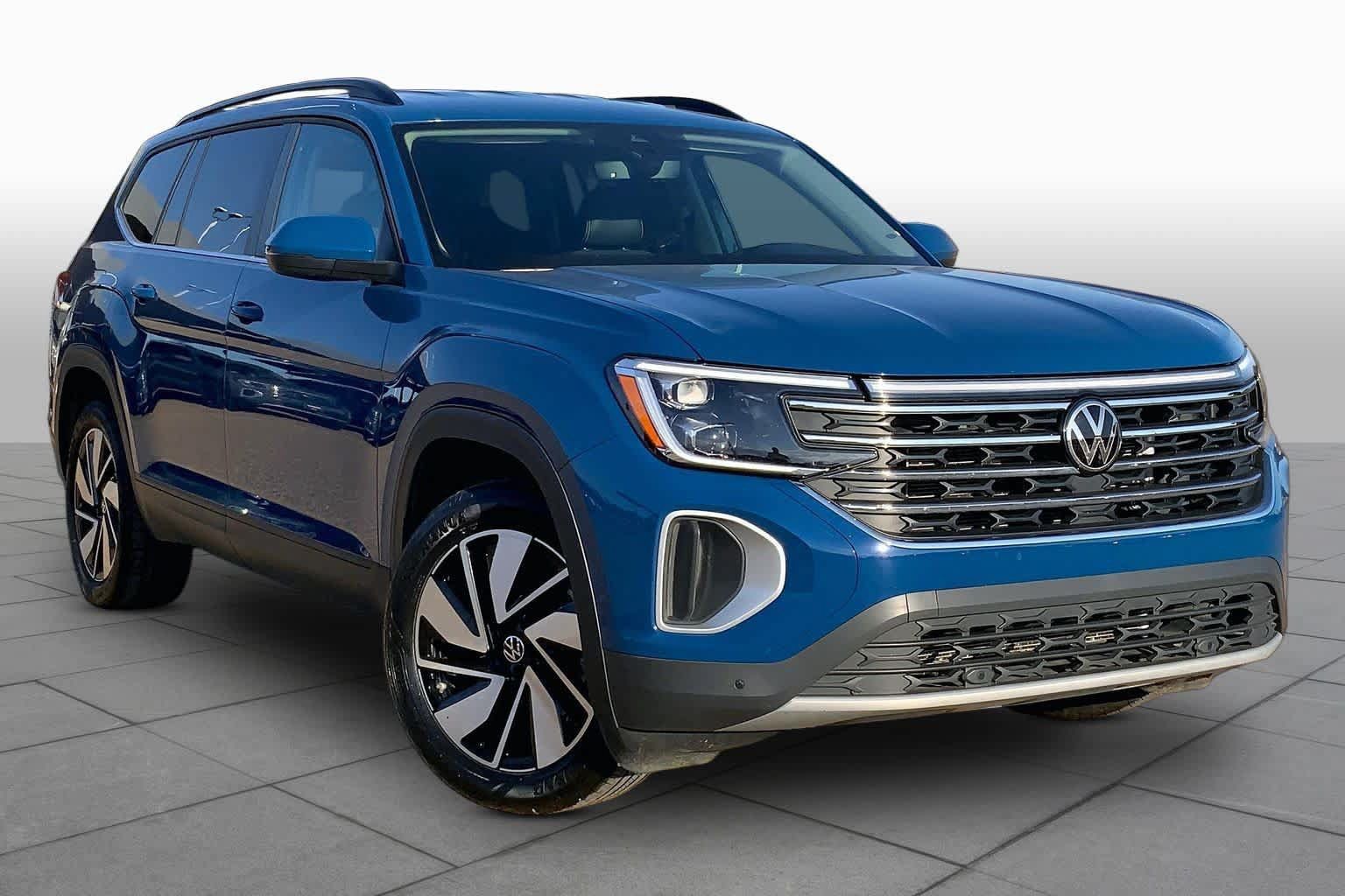 Used 2026 Volkswagen Atlas SE FWD image 3