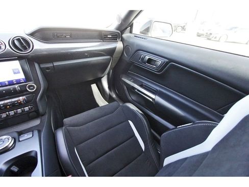 Used 2021 Ford Mustang Shelby GT500 w/ Technology Package image 10