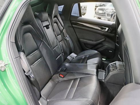 Used 2020 Porsche Panamera image 28