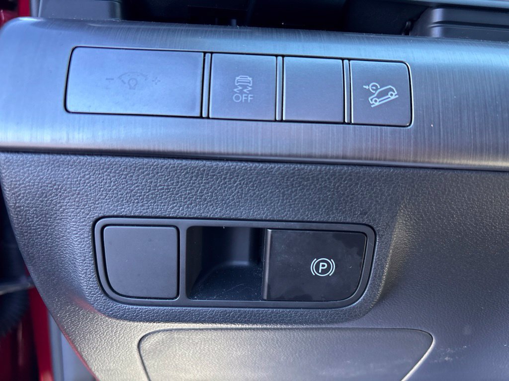 Used 2024 Hyundai Kona SEL FWD image 15
