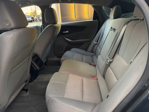 Used 2015 Chevrolet Impala LS FWD image 26