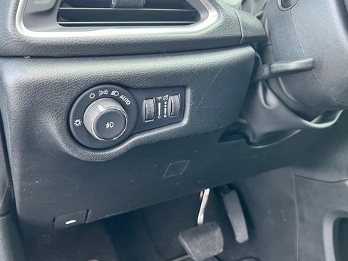 New 2026 Chrysler Pacifica Limited w/ S Appearance Package image 30