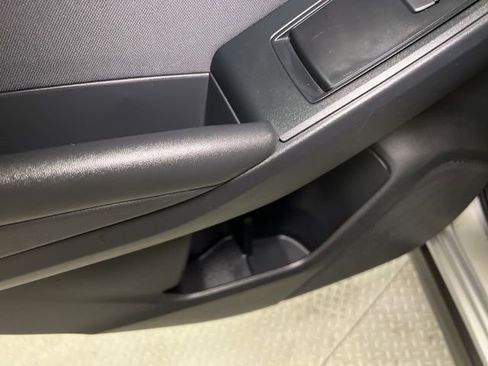 Used 2018 Subaru Crosstrek 2.0i Premium w/ Eyesight System image 48