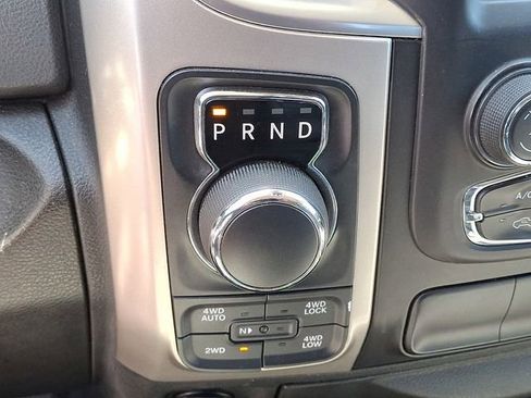 Used 2019 RAM 1500 Big Horn AWD/4WD image 9
