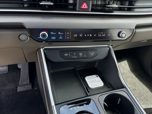 New 2026 Kia Carnival SX FWD image 23