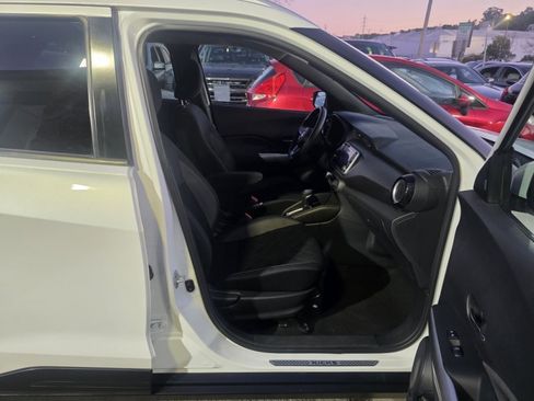 Used 2020 Nissan Kicks SV image 15