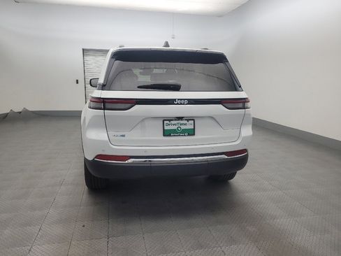 Used 2022 Jeep Grand Cherokee Limited 4xe image 6