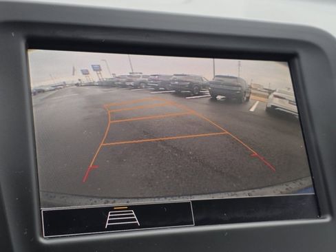 Used 2023 Chevrolet Equinox LT image 6