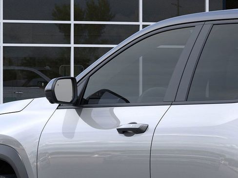 New 2026 Chevrolet Equinox LT w/ Convenience Package II image 12