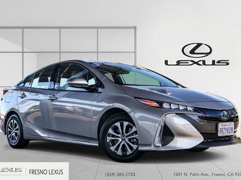 Used 2020 Toyota Prius Prime XLE FWD image 1