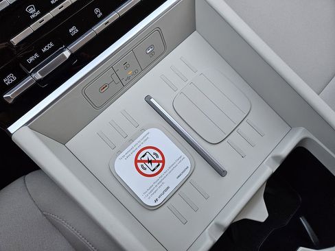 New 2026 Hyundai Santa Fe SE AWD/4WD image 19