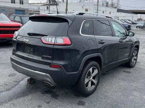 Used 2019 Jeep Cherokee Limited image 2