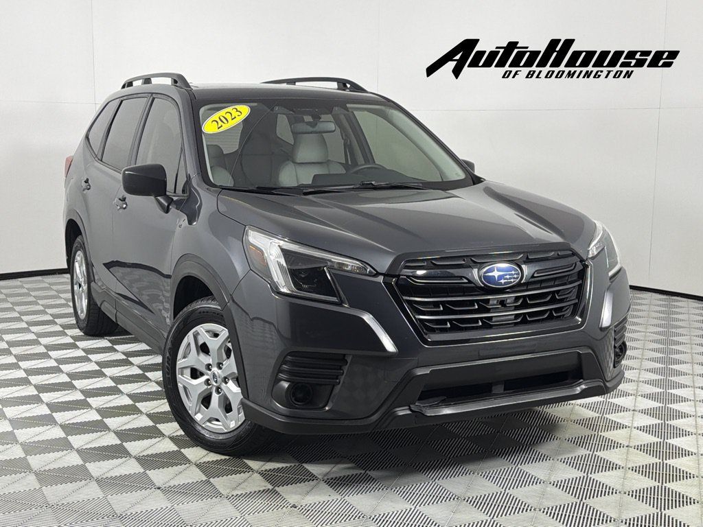 Used 2023 Subaru Forester AWD/4WD image 1
