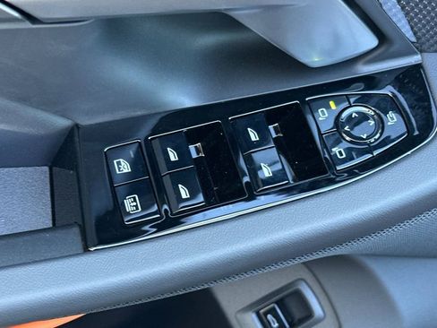 New 2026 BMW M5 w/ Carbon Package image 11