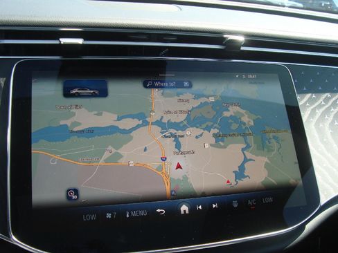 Used 2024 Mercedes-Benz E 350 4MATIC Sedan image 16