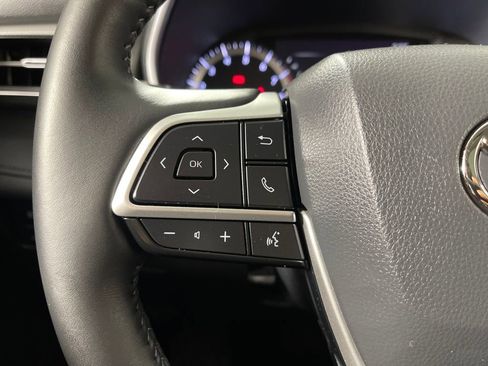 Certified 2022 Toyota Highlander Platinum image 26