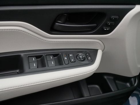 Used 2026 Honda Odyssey EX-L image 19