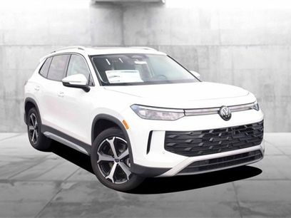 New 2025 Volkswagen Tiguan SE