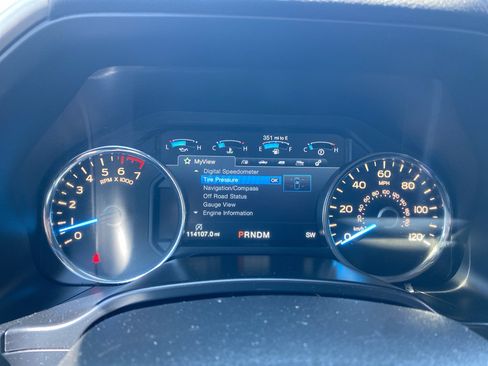 Used 2018 Ford F150 Lariat w/ Equipment Group 502A Luxury AWD/4WD image 7
