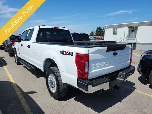 Used 2022 Ford F250 XLT AWD/4WD image 3