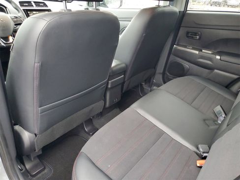 Used 2023 Mitsubishi Outlander Sport SE image 22