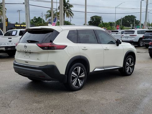 Used 2021 Nissan Rogue SL FWD image 8