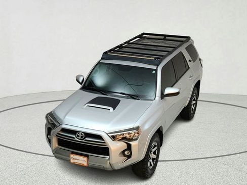 Used 2018 Toyota 4Runner TRD Off-Road image 13