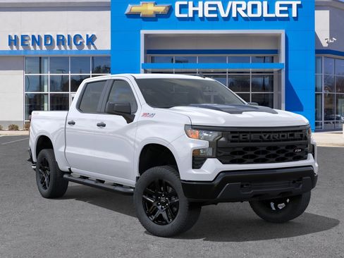 New 2026 Chevrolet Silverado 1500 Custom Trail Boss w/ Turbomax Blackout Package AWD/4WD image 9
