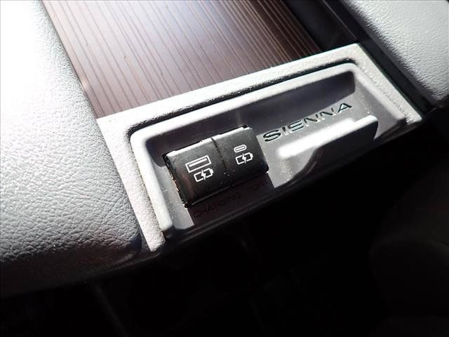 Used 2022 Toyota Sienna LE FWD image 10