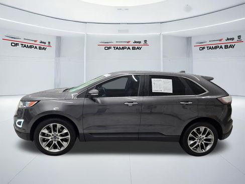 Used 2018 Ford Edge Titanium w/ Equipment Group 302A AWD/4WD image 3