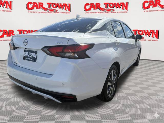 Used 2024 Nissan Versa SV FWD image 5