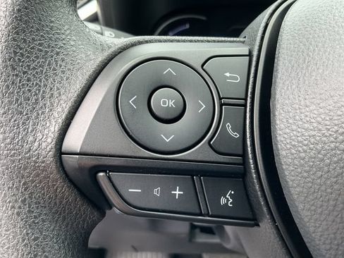 Certified 2025 Toyota RAV4 XLE AWD/4WD image 19
