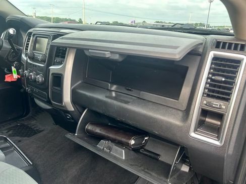 Used 2017 RAM 2500 SLT AWD/4WD image 17