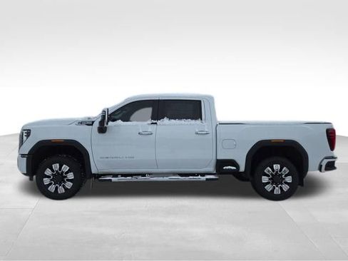 New 2025 GMC Sierra 3500 Denali w/ Technology Package image 9