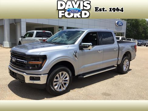 New 2026 Ford F150 XLT w/ Equipment Group 302A MID AWD/4WD image 1