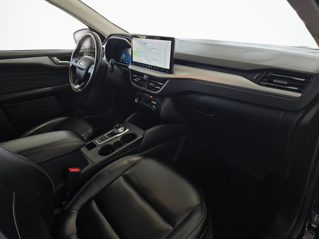 Used 2024 Ford Escape Platinum AWD/4WD image 44